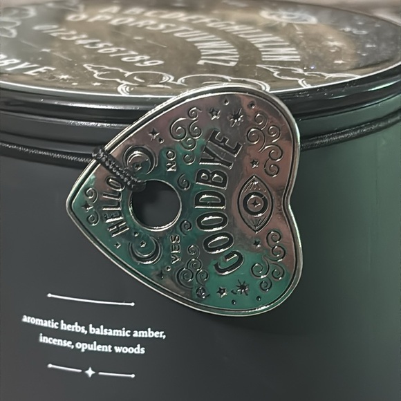 DW Home OUIJA BOARD SEASON OF THE WITCH Black 17.5 OZ. HALLOWEEN JAR  Candle NEW - Picture 10 of 12